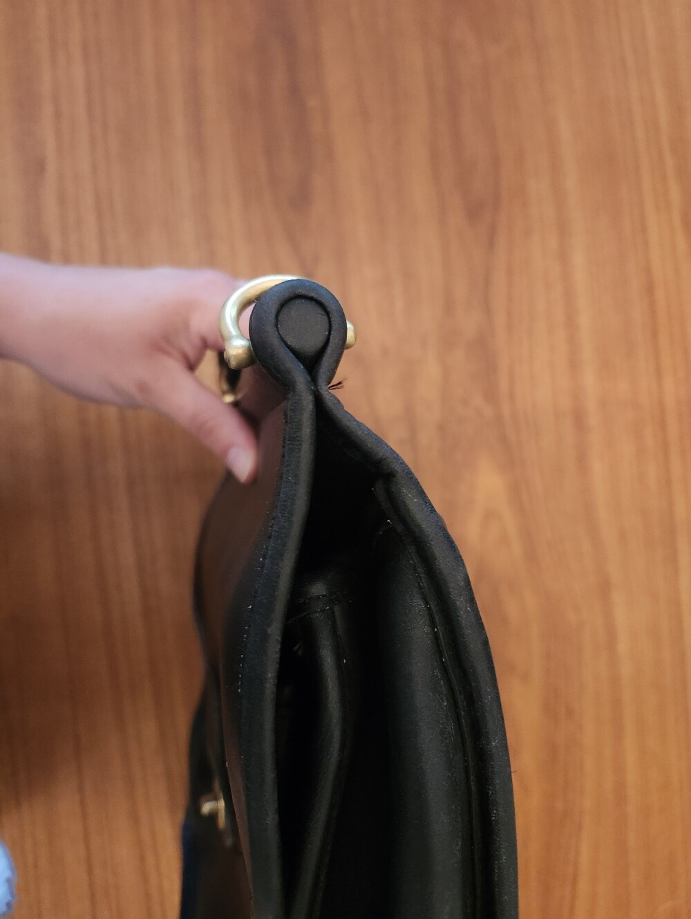 Vintage Coach Beekman Bag Black Leather With Brass Hardware, 90s Era, Flaws - Picture 8 of 12